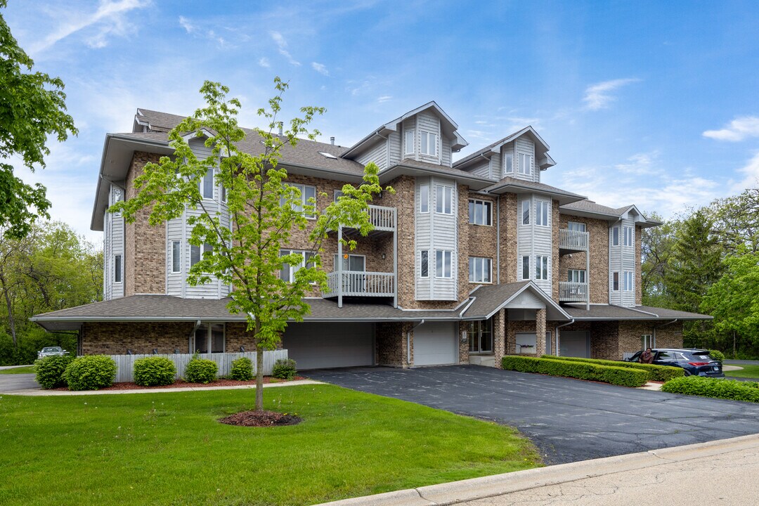 The Woods I in Zion, IL - Building Photo
