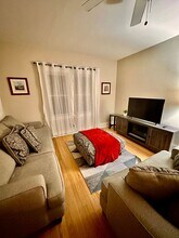 2712 N 61st St in Omaha, NE - Building Photo - Building Photo