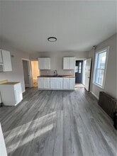 34 Heroux Ave in Woonsocket, RI - Building Photo - Building Photo