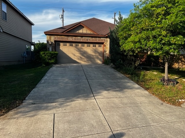 5702 Sendero Spgs in San Antonio, TX - Building Photo - Building Photo