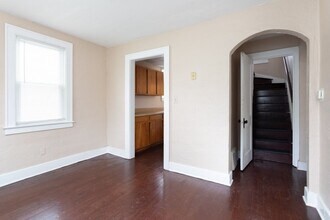 36 Kalama Ave in Madison Heights, MI - Building Photo - Building Photo