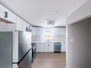 8117 Detroit St in Houston, TX - Building Photo - Building Photo