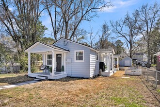 1237 Dickson Ave in Hanahan, SC - Building Photo - Building Photo