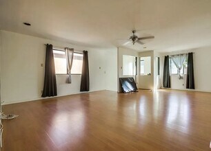 1263 E 87th Pl in Los Angeles, CA - Building Photo - Building Photo