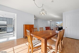904 Rhoads Dr in Montgomery, NJ - Building Photo - Building Photo