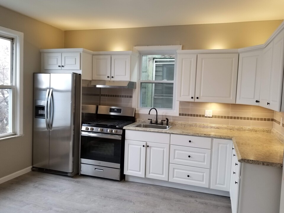 40 Olive St in Bloomfield, NJ - Building Photo