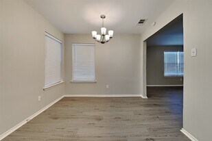 19710 Twisted Creek Dr in Tomball, TX - Building Photo