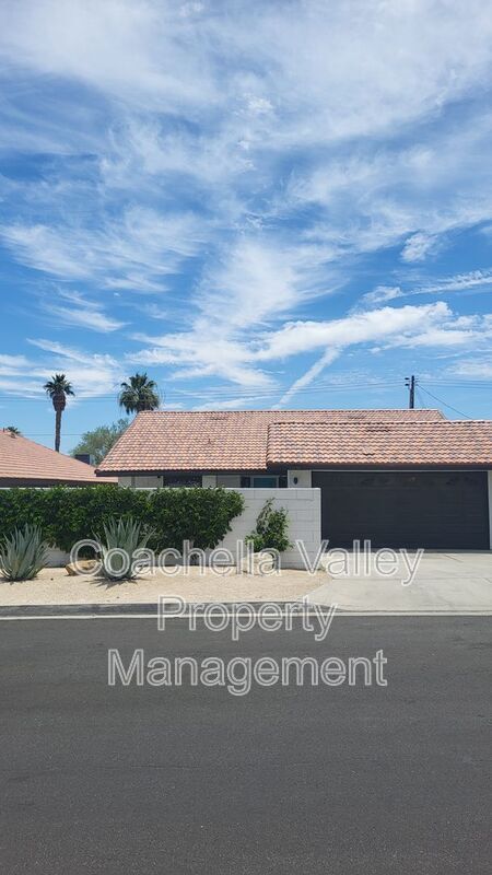 52170 Avenida Ramirez in La Quinta, CA - Building Photo - Building Photo