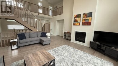 1166 Echo Hills Rd in Huntsville, ON - Building Photo - Building Photo