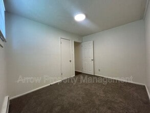 609 W 14th St in Junction City, KS - Foto de edificio - Building Photo