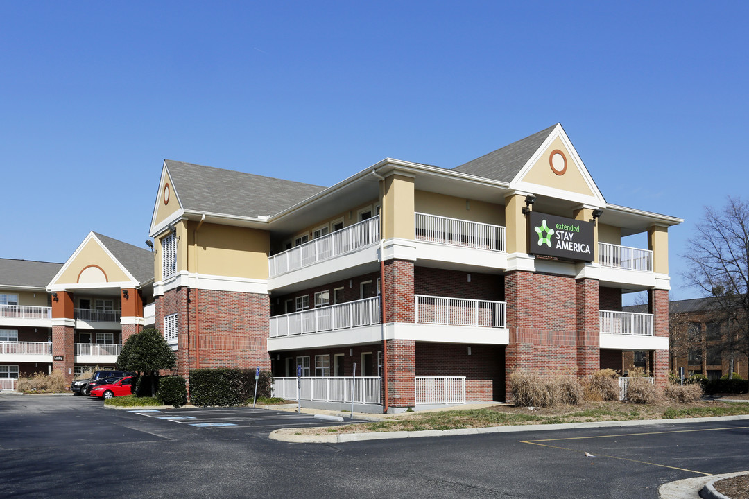 Furnished Studio - Chesapeake in Chesapeake, VA - Building Photo