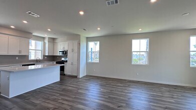 102 Hudson in Pomona, CA - Building Photo - Building Photo