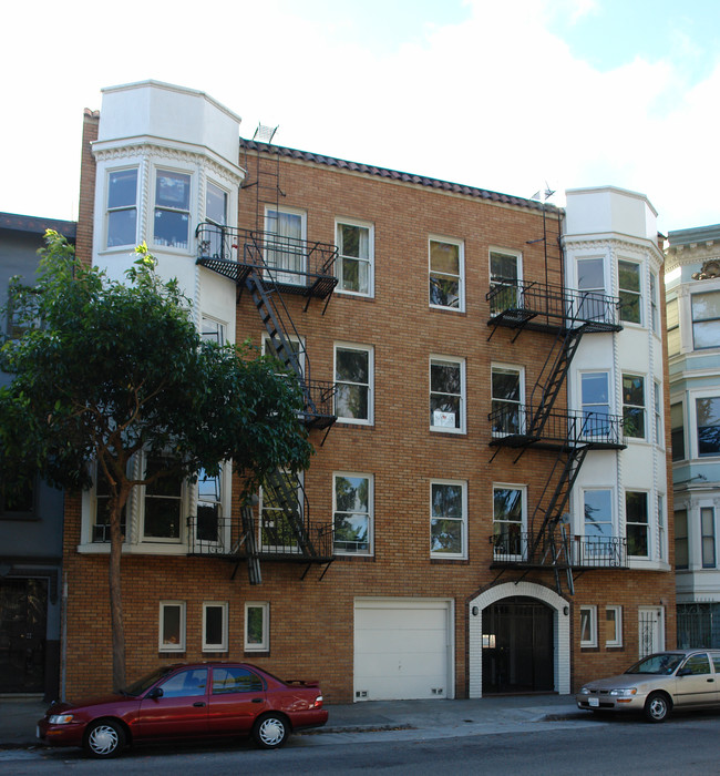 2065 Oak St in San Francisco, CA - Foto de edificio - Building Photo