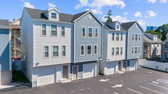 14 Taylor St in Stamford, CT - Building Photo