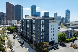 The Ingraham Apartments in Los Angeles, CA - Building Photo - Building Photo