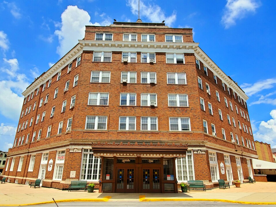 LaFontaine Center Affordable Senior Housing in Huntington, IN - Foto de edificio