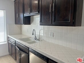 1024 N Stanley Ave in West Hollywood, CA - Building Photo - Building Photo