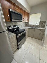 441 NW 83rd St in Miami, FL - Building Photo