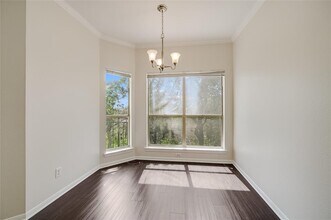 6000-20 Shepherd Mountain Cove in Austin, TX - Building Photo - Building Photo