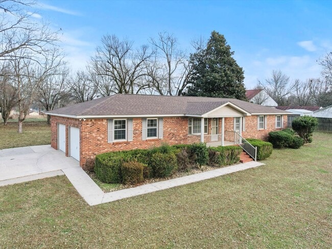 property at 16358 Oakdale Rd