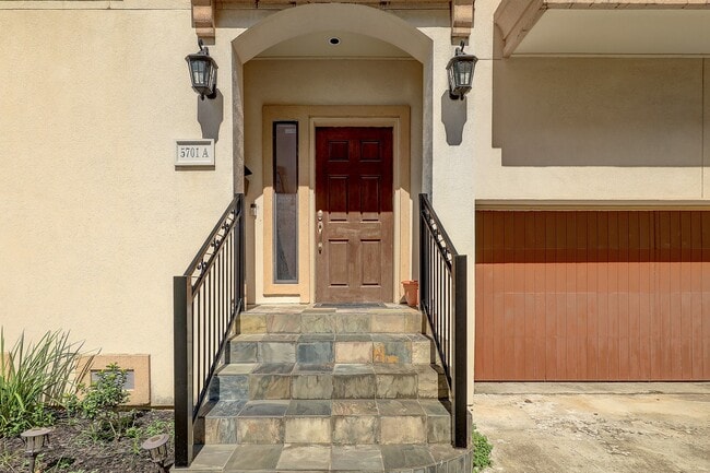5701 Kiam St in Houston, TX - Building Photo - Building Photo