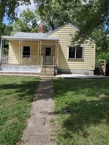 30 Stanwood Dr in Lebanon, MO - Building Photo