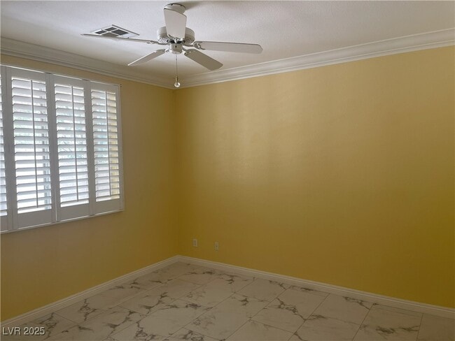 property at 1136 Scenic Crest Dr