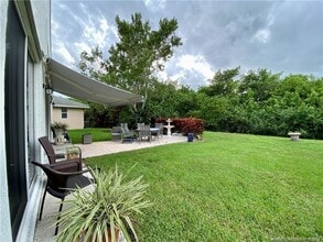 3198 SE Carrick Green Ct in Port St. Lucie, FL - Building Photo - Building Photo