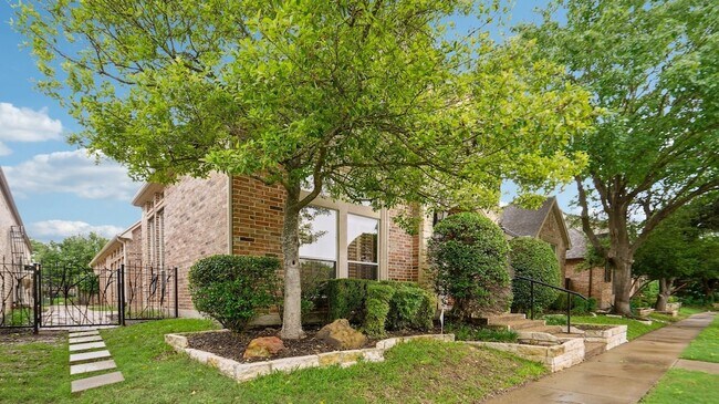 104 Stonehaven Ct, Unit 03-0105 in McKinney, TX - Foto de edificio - Building Photo