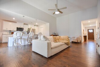 1288 Magnum Dr in Clarksville, TN - Building Photo - Building Photo