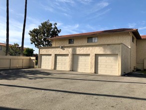 2810 Brea Blvd in Fullerton, CA - Building Photo - Other