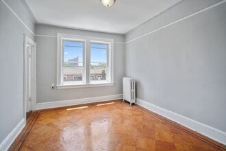 100-07 Metropolitan Ave in Queens, NY - Building Photo - Building Photo