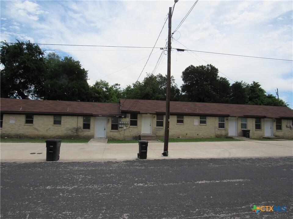 512 Wolf St in Killeen, TX - Building Photo