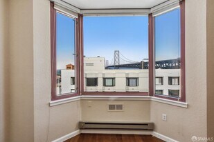 201 Harrison St in San Francisco, CA - Building Photo