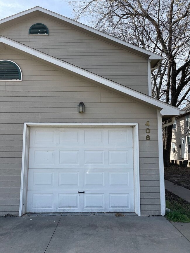 property at 406 Bluemont Ave