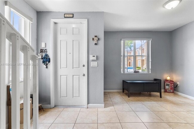 230 SE 29th Ave in Homestead, FL - Foto de edificio - Building Photo