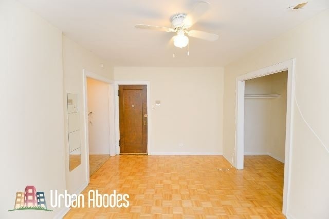 744 W Belmont, Unit A00C in Chicago, IL - Building Photo - Building Photo