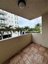 7125 Bay Dr in Miami Beach, FL - Building Photo - Building Photo