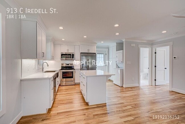 913c Iredell St in Durham, NC - Building Photo - Building Photo