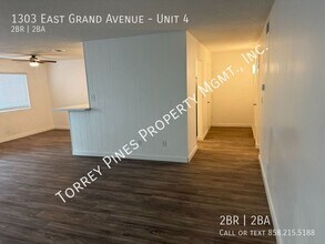 1303 E Grand Ave in Escondido, CA - Foto de edificio - Building Photo