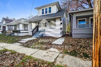 810 Sutcliffe Ave in Louisville, KY - Foto de edificio - Building Photo