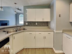 1234 Crystal Springs Trail in Hampton, GA - Building Photo - Building Photo