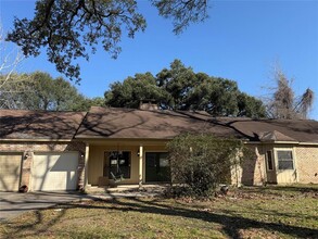 11618 Boudreaux Rd in Tomball, TX - Building Photo - Building Photo