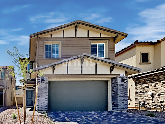 property at 672 N Water St