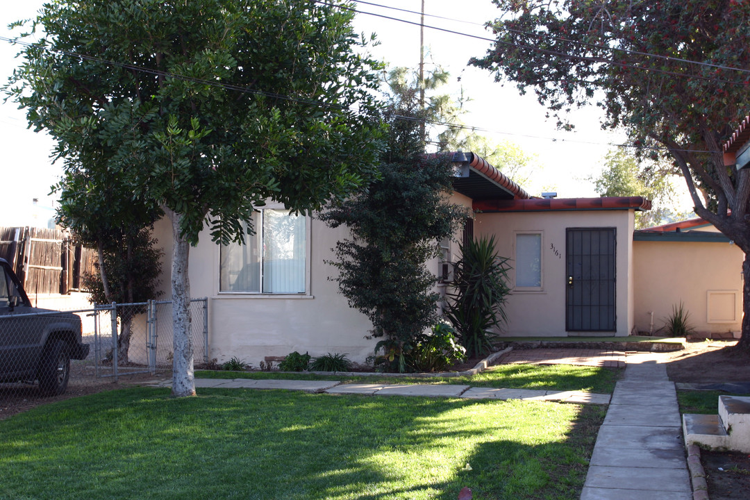 Bancroft Gardens in Spring Valley, CA - Building Photo