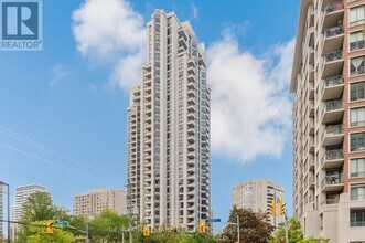 500 Doris Ave in Toronto, ON - Building Photo - Building Photo