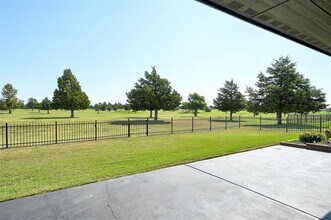 1920 Fairway Dr in Guthrie, OK - Building Photo - Building Photo