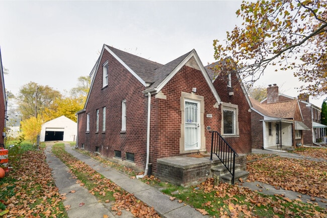 15411 Seymour St in Detroit, MI - Foto de edificio - Building Photo