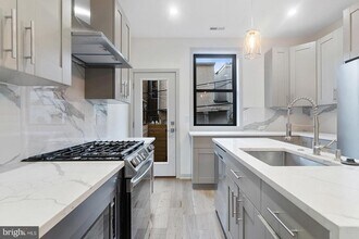 3118 Ridge Ave in Philadelphia, PA - Building Photo - Building Photo