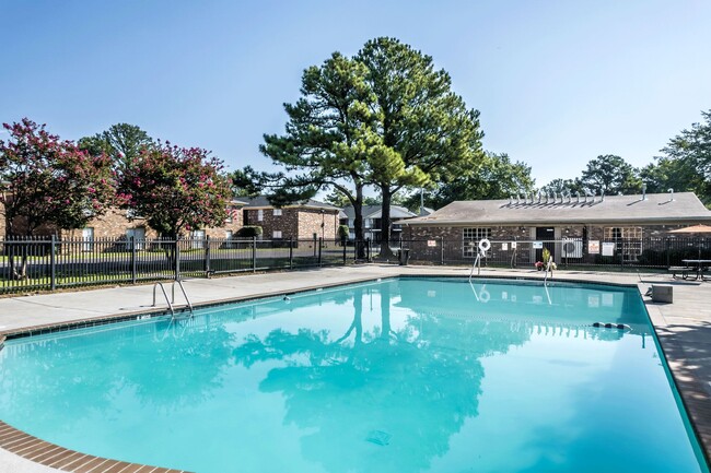 Azure Place in Memphis, TN - Foto de edificio - Building Photo